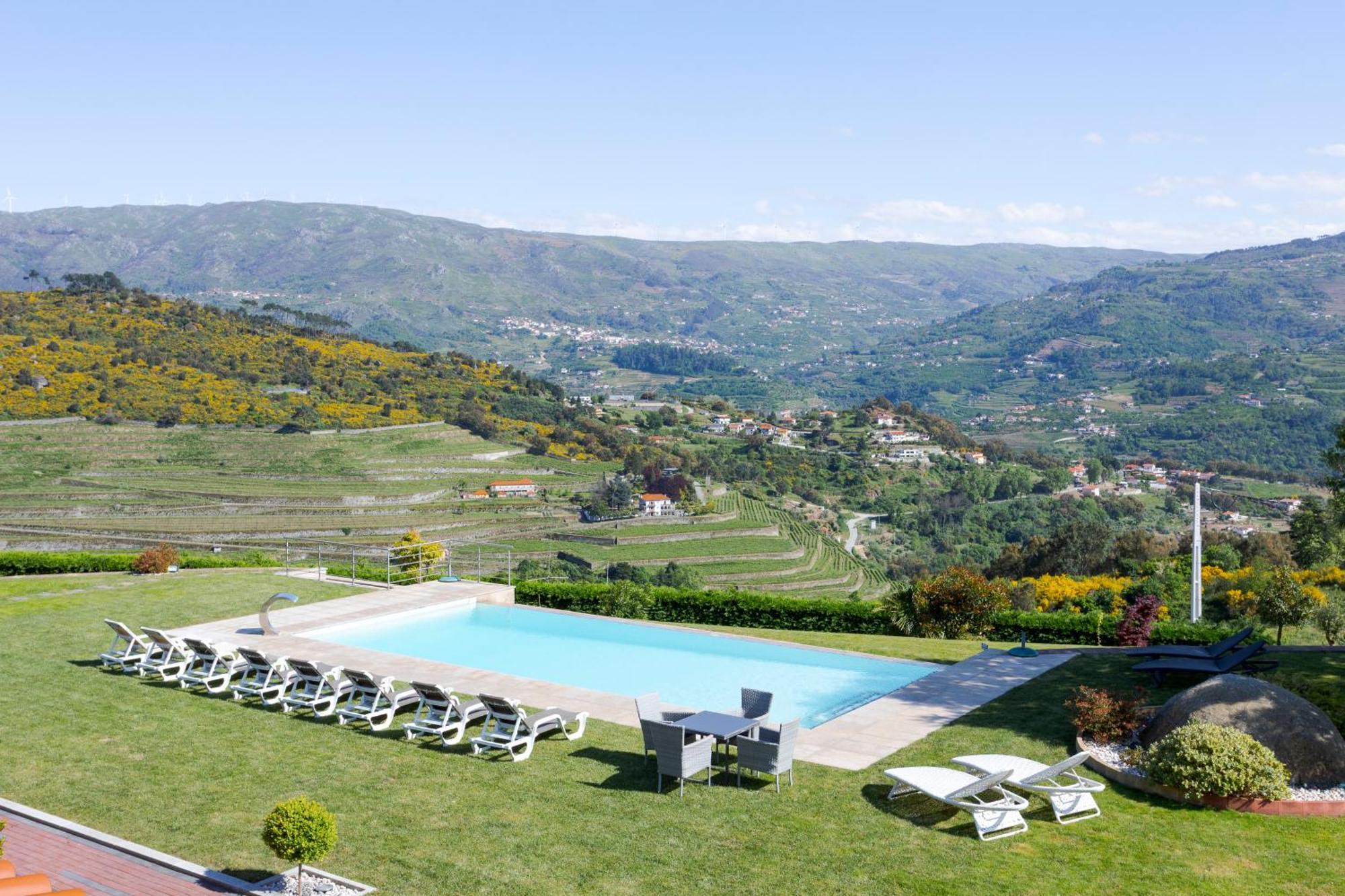 Spacious Pool & Douro View By Host Wise