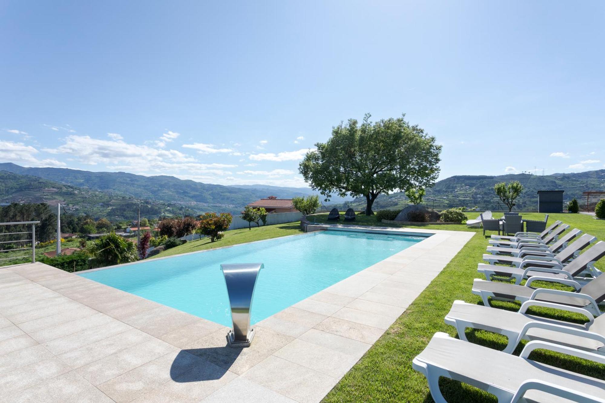 Spacious Pool & Douro View By Host Wise Couette-café