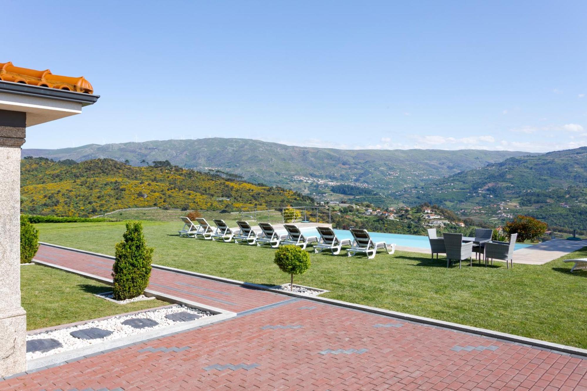 Spacious Pool & Douro View By Host Wise *