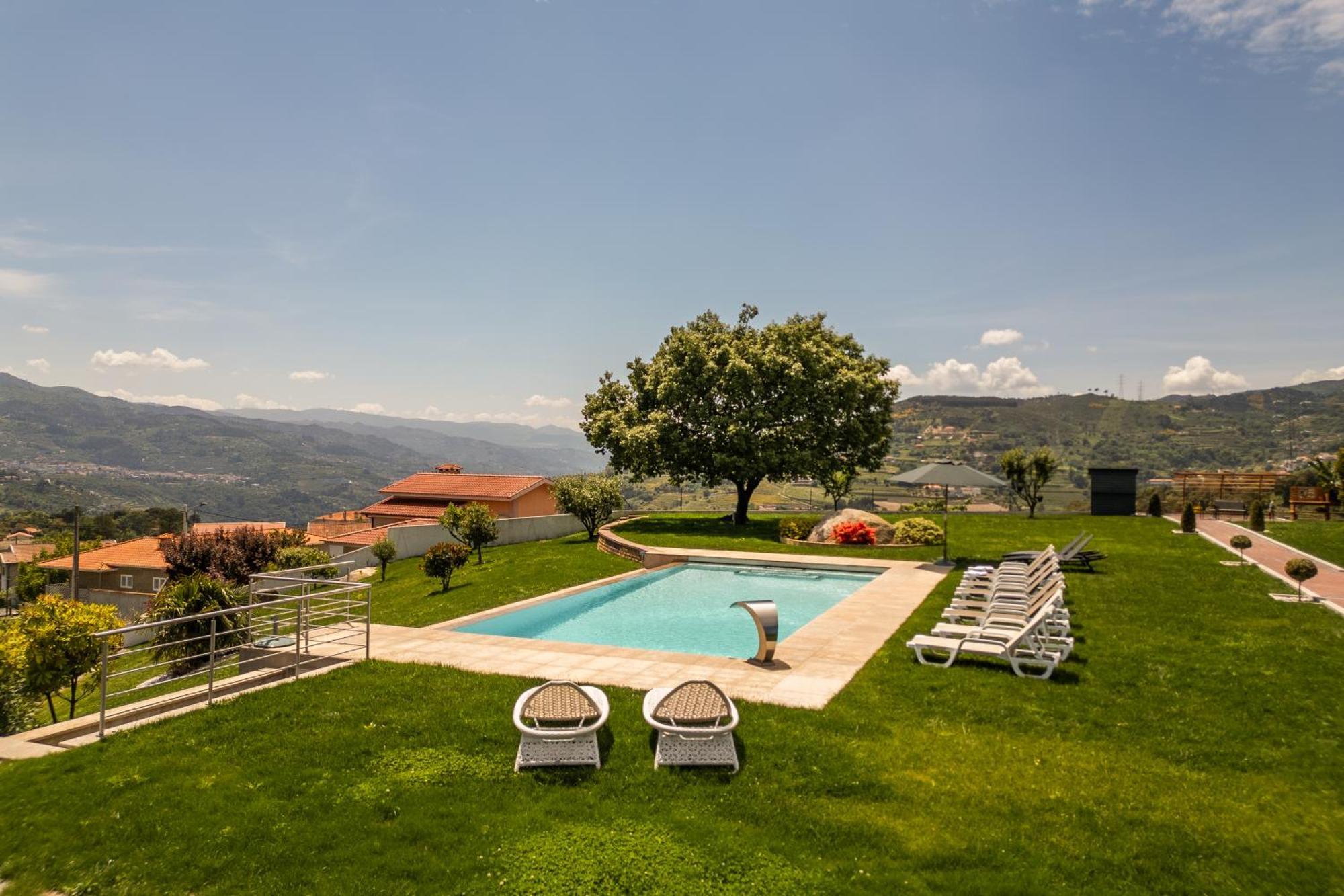 Spacious Pool & Douro View By Host Wise *